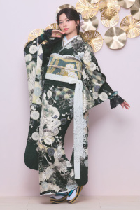 振袖ラインナップ『粋』 写真1
